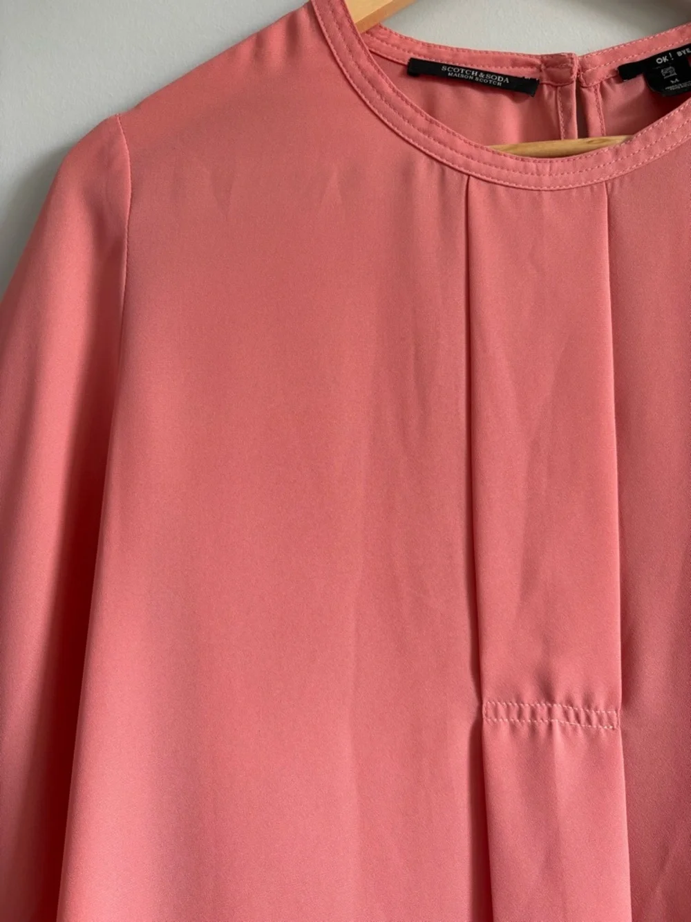 Scotch & Soda Maison Scotch Pleat-Front Blouse | Size Medium - Picture 5 of 7